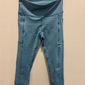 Constantly Varied Gear Teal/Sage XS Capri Leggings